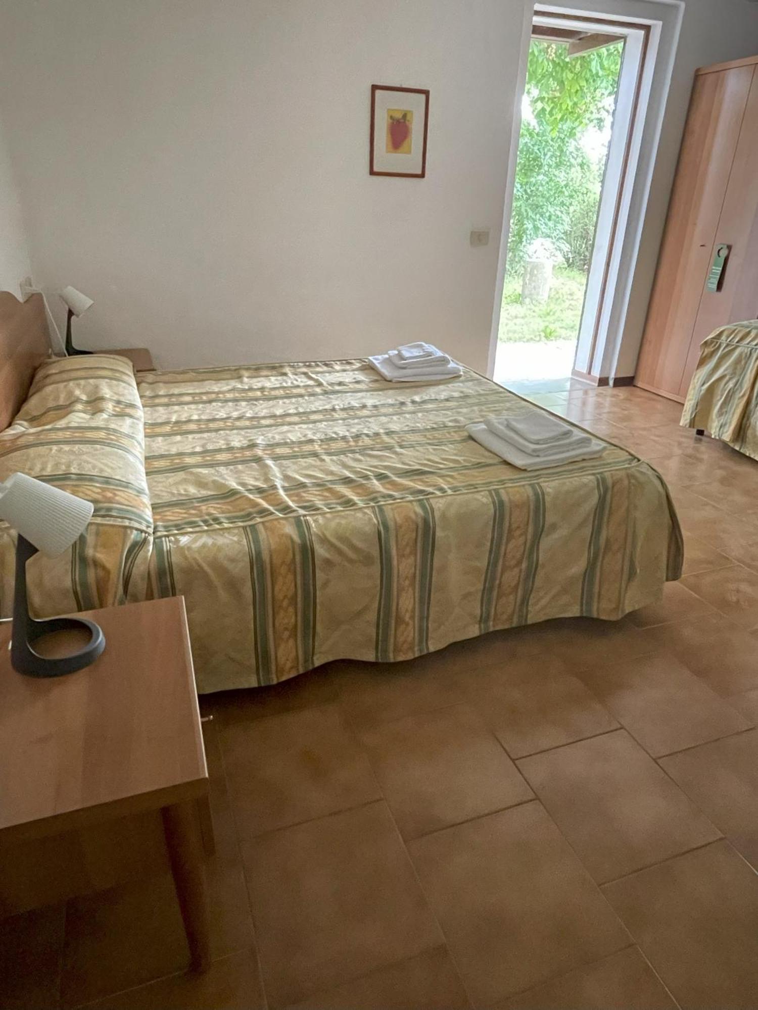 Agriturismo La Lupa Madonna della Provvidenza Kültér fotó