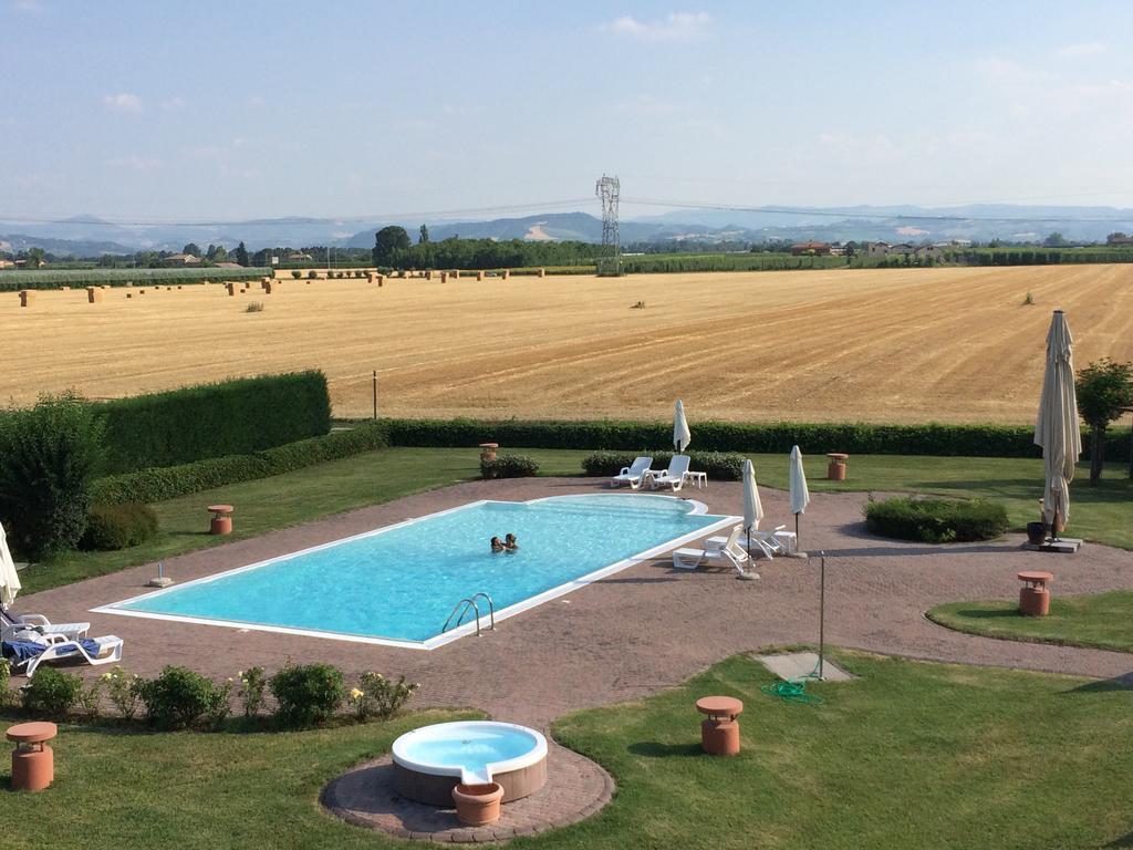 Agriturismo La Lupa Madonna della Provvidenza Kültér fotó